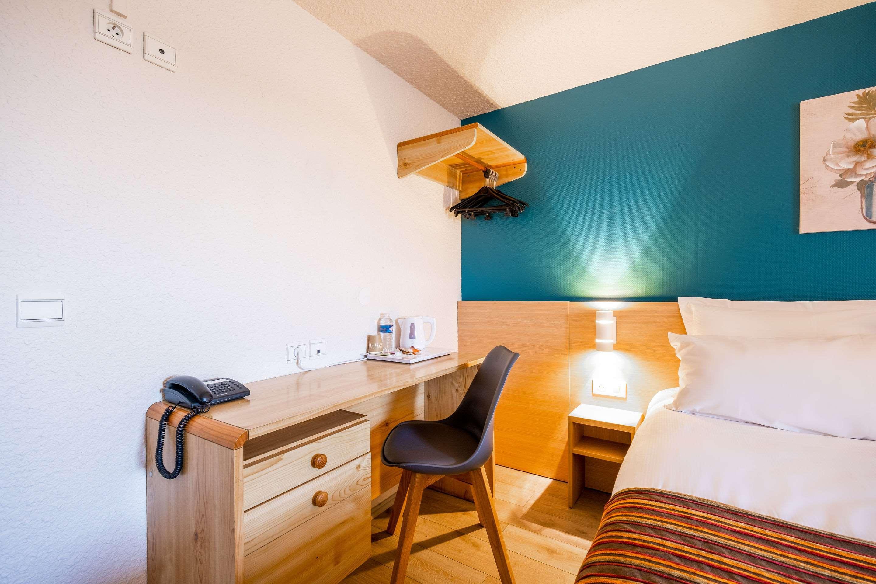 Comfort Hotel Montluçon Exteriör bild