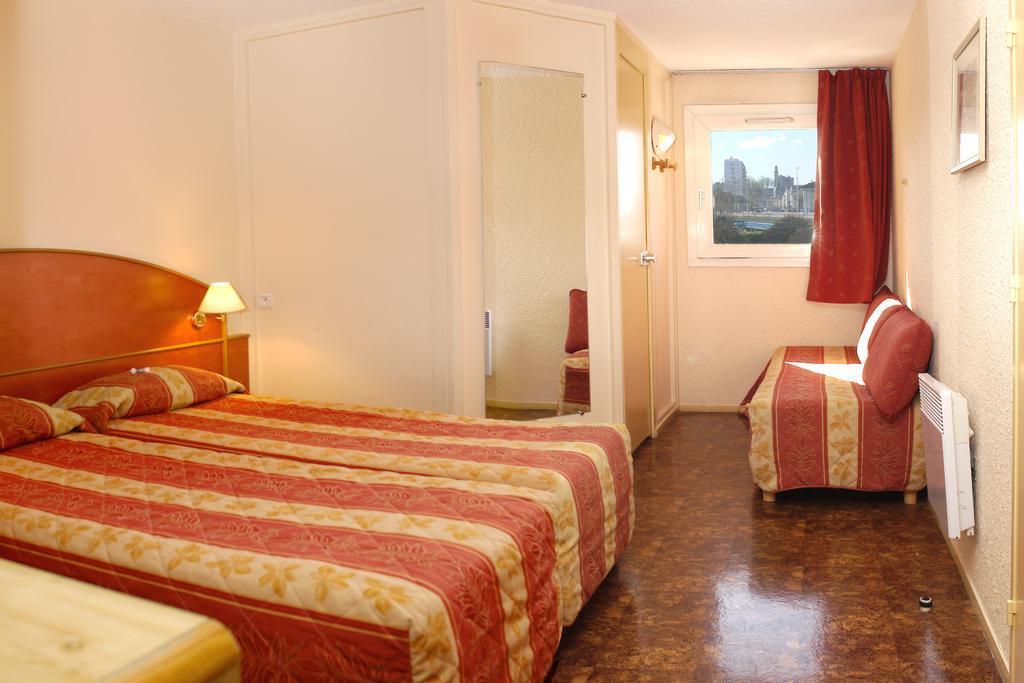 Comfort Hotel Montluçon Exteriör bild