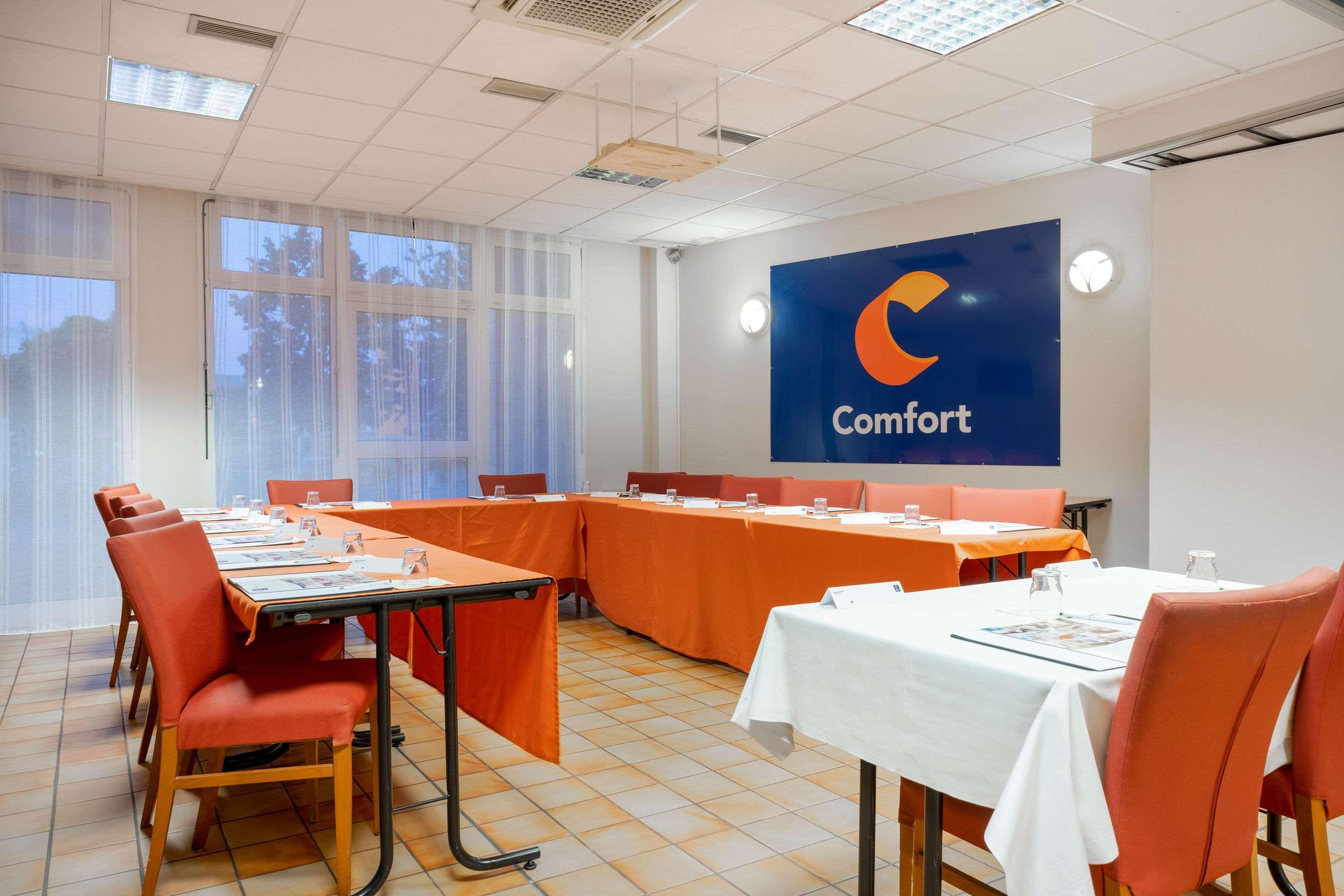 Comfort Hotel Montluçon Exteriör bild
