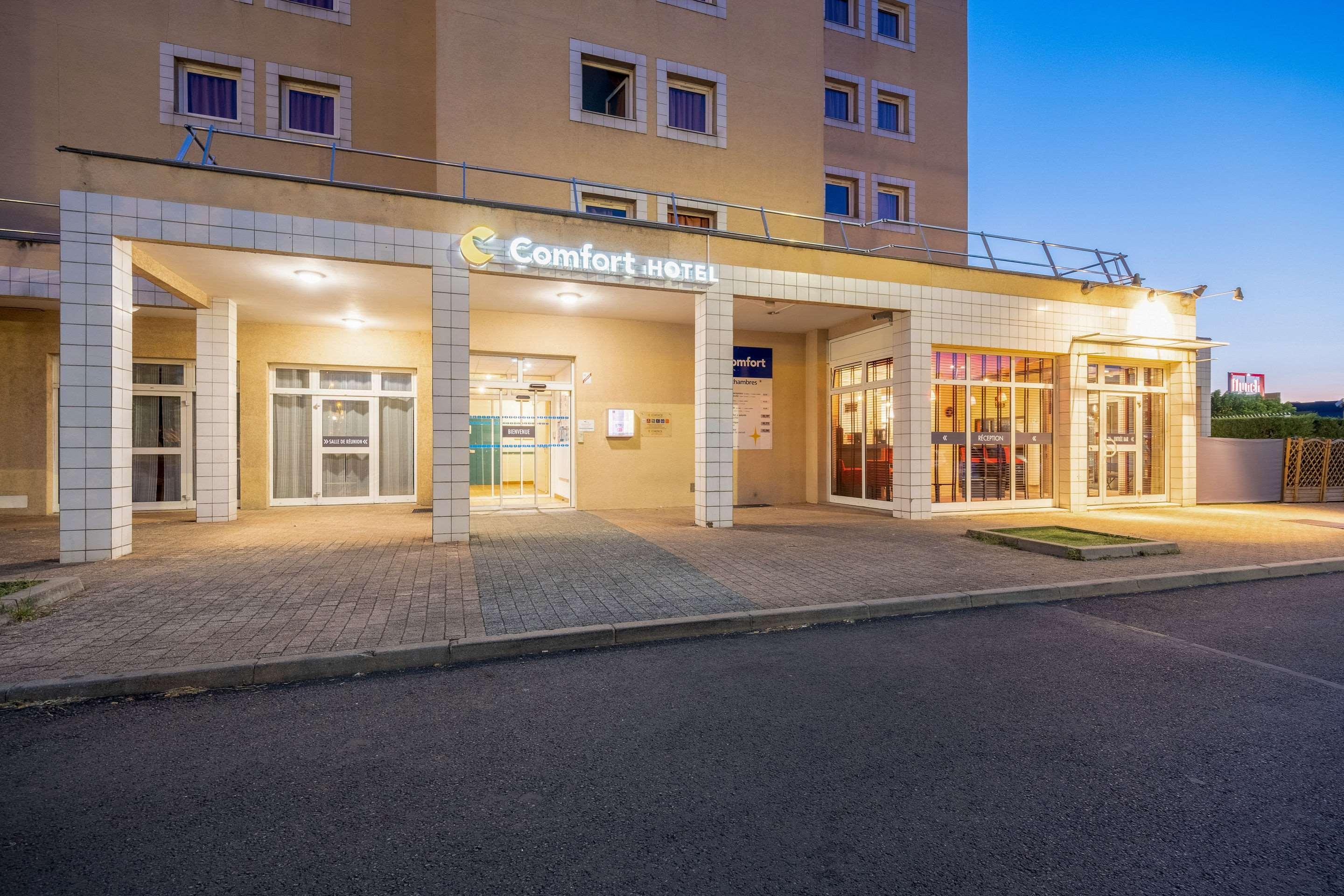 Comfort Hotel Montluçon Exteriör bild