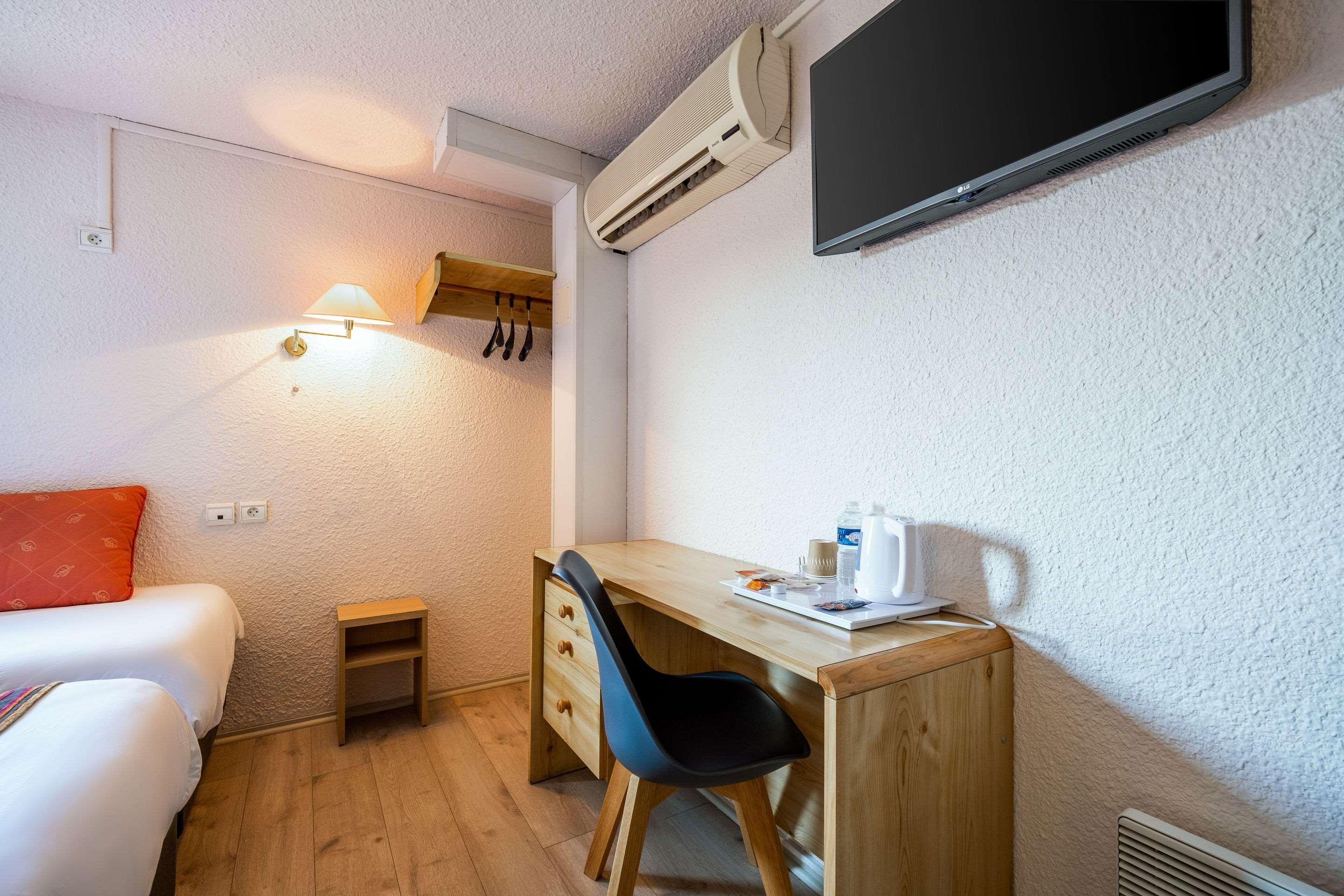 Comfort Hotel Montluçon Exteriör bild